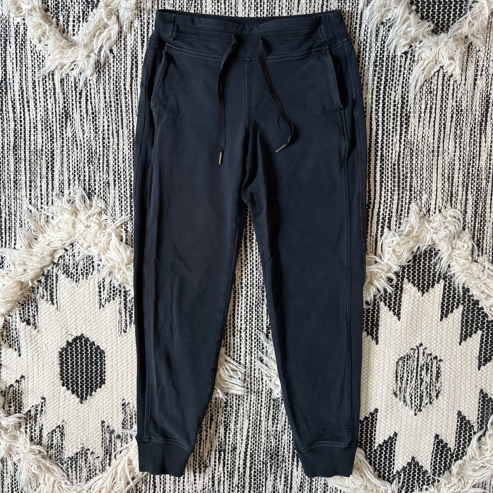 Lululemon women’s sweatpants. Size 2.